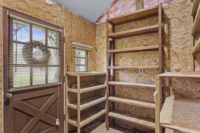 176 E Tiverton Way, Lexington, KY 40517