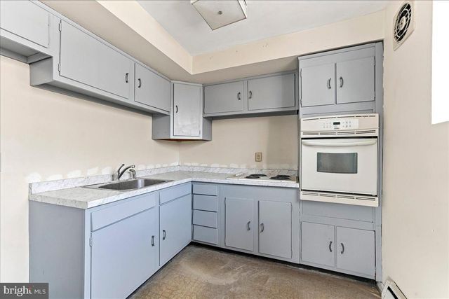 605 BYWOOD AVE, Upper Darby, PA 19082