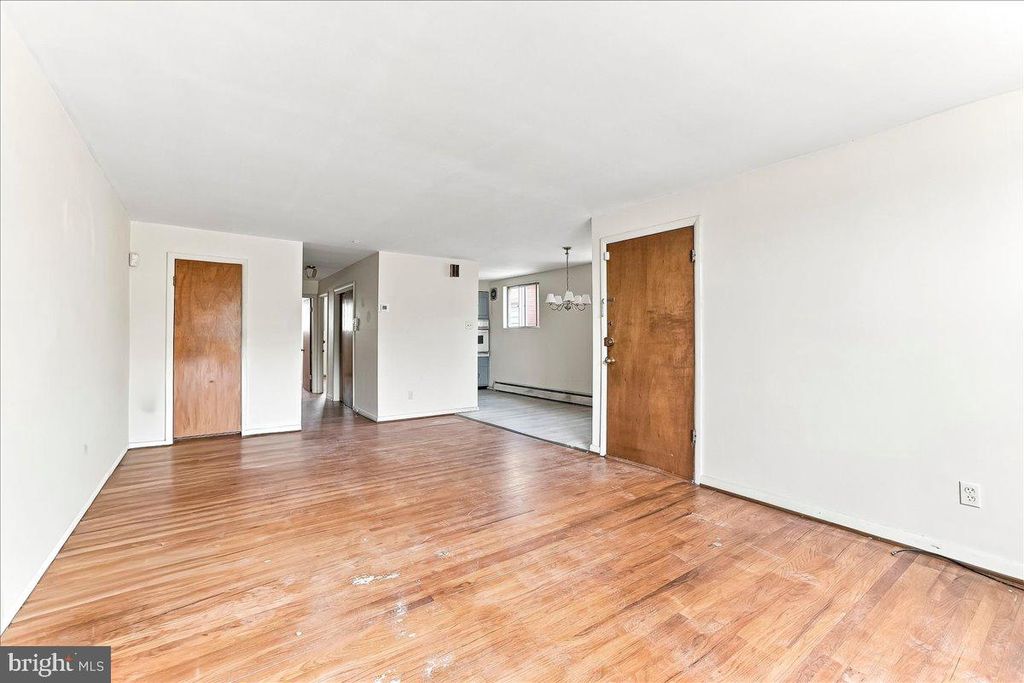 605 BYWOOD AVE, UPPER DARBY, PA 19082 — photo 4