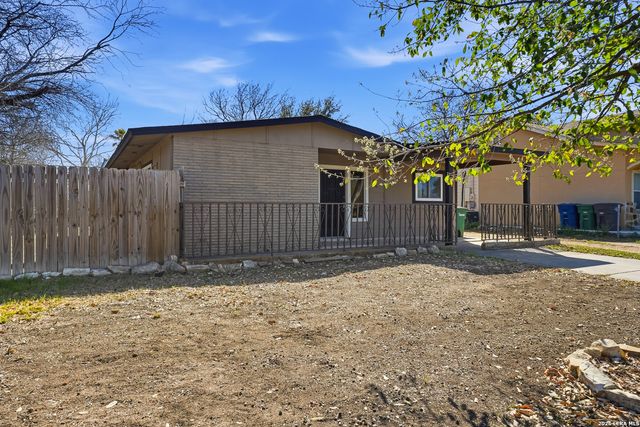 106 WAYFARER, San Antonio, TX 78242