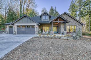 4 Crescent Valley Drive NW, Gig Harbor, WA 98332