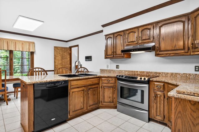 555 S Maple Ave, Cookeville, TN 38501