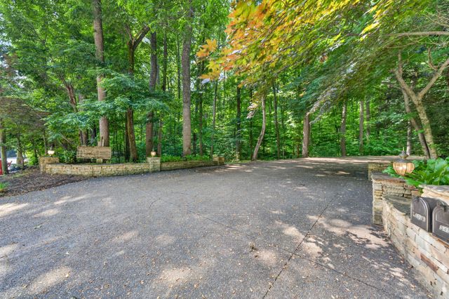 555 S Maple Ave, Cookeville, TN 38501
