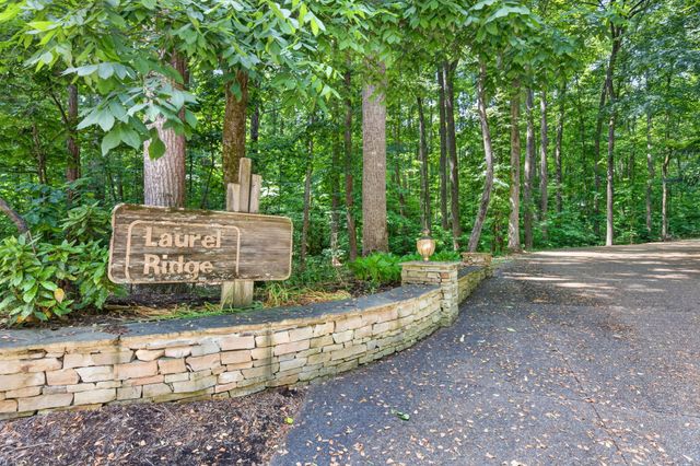 555 S Maple Ave, Cookeville, TN 38501