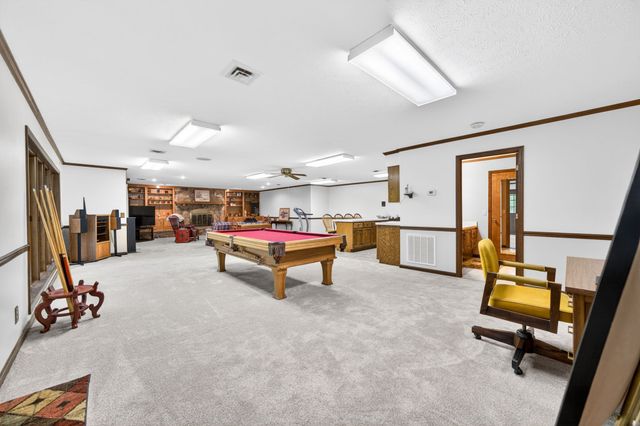 555 S Maple Ave, Cookeville, TN 38501