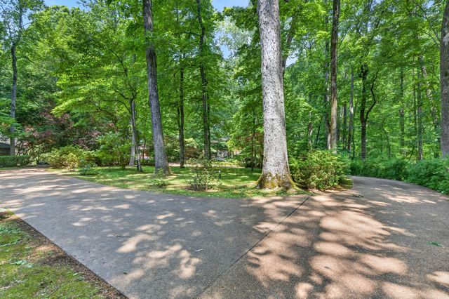 555 S Maple Ave, Cookeville, TN 38501