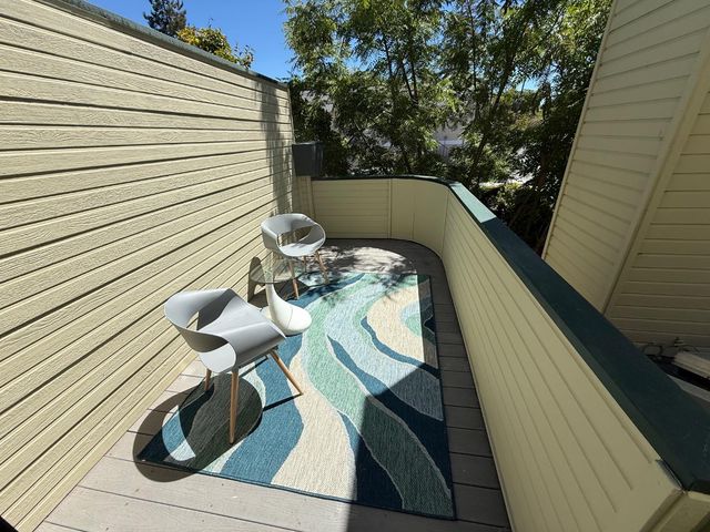 421 Sierra Vista Avenue 7, Mountain View, CA 94043