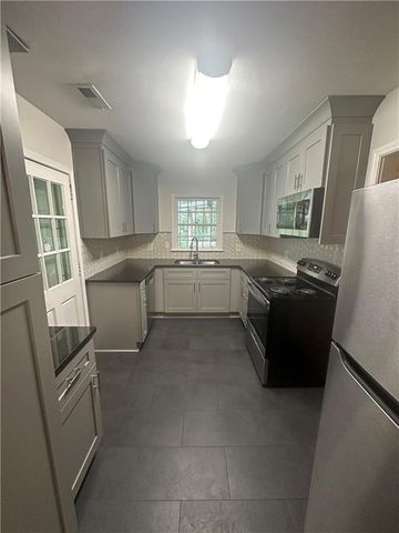 349 Laquita SE Drive, Atlanta, GA 30315