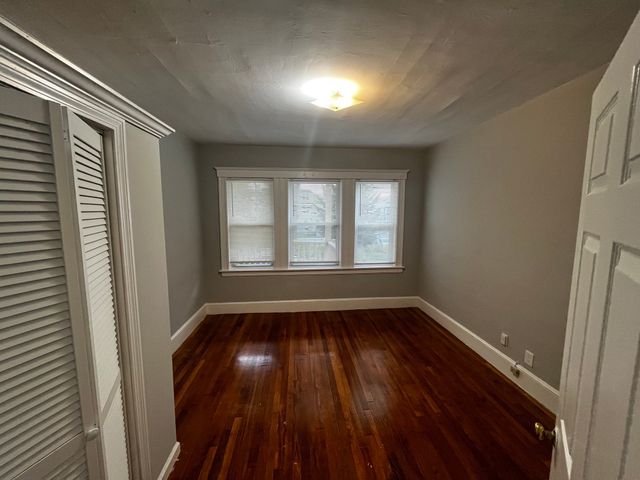 113 Sherwood St 1L, Boston, MA 02131