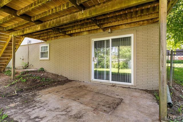 332 Sumter Drive, Belleville, IL 62221
