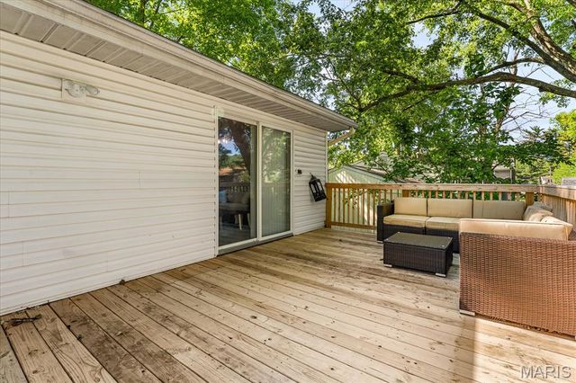 332 Sumter Drive, Belleville, IL 62221