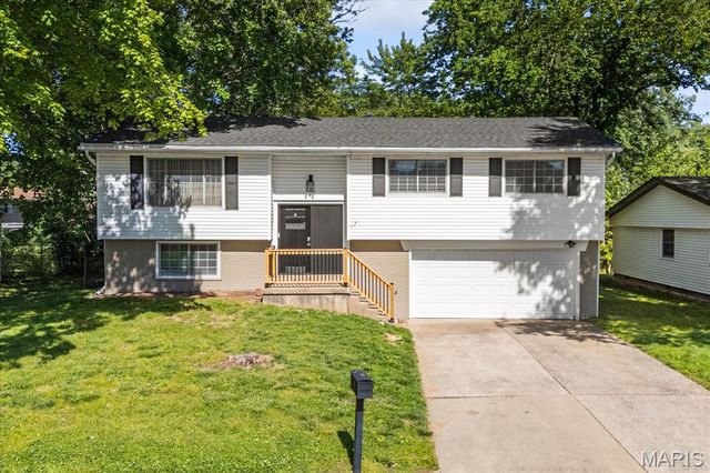 332 Sumter Drive, Belleville, IL 62221