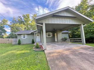 5 Dunholme Drive, Bella Vista, AR 72714