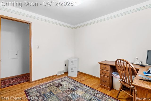 34650 Hawke Drive, Sterling Heights, MI 48310