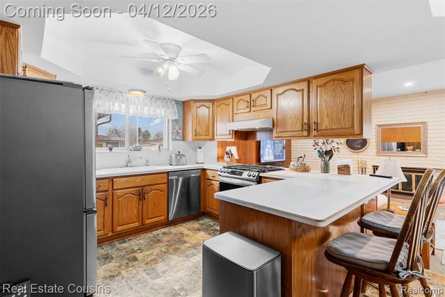 34650 Hawke Drive, Sterling Heights, MI 48310