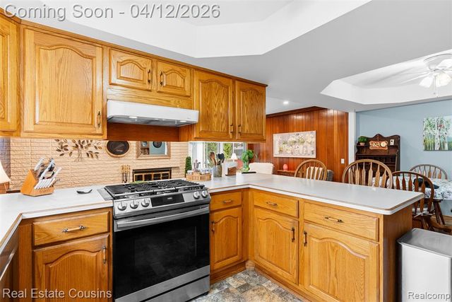 34650 Hawke Drive, Sterling Heights, MI 48310