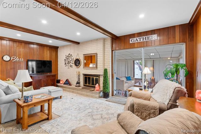 34650 Hawke Drive, Sterling Heights, MI 48310