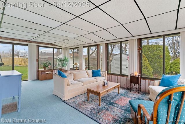 34650 Hawke Drive, Sterling Heights, MI 48310