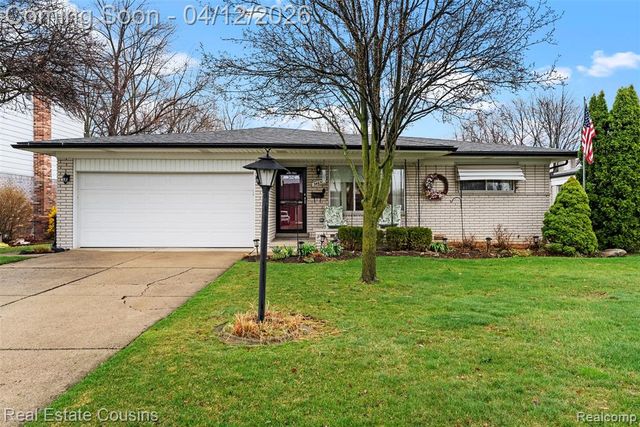 34650 Hawke Drive, Sterling Heights, MI 48310