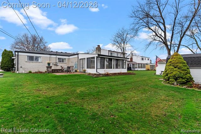 34650 Hawke Drive, Sterling Heights, MI 48310