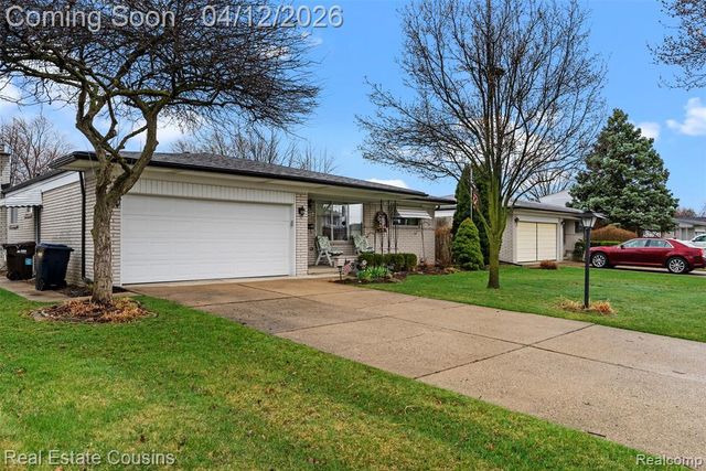 34650 Hawke Drive, Sterling Heights, MI 48310