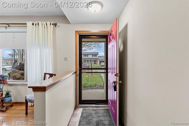 34650 Hawke Drive, Sterling Heights, MI 48310