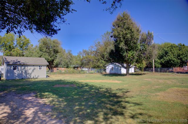 7721 E 131st Street S, Bixby, OK 74008