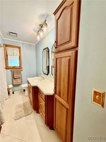 291 Terrace Boulevard, Cheektowaga, NY 14043