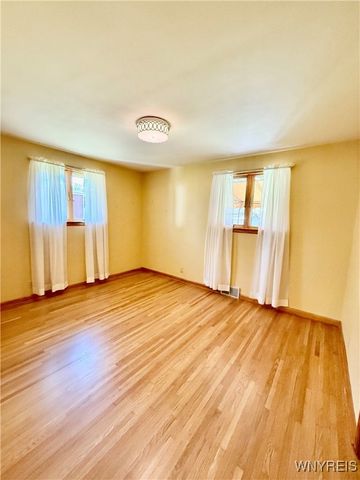 291 Terrace Boulevard, Cheektowaga, NY 14043