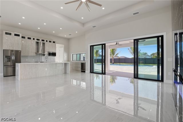 1414 NE 19th TER, Cape Coral, FL 33909