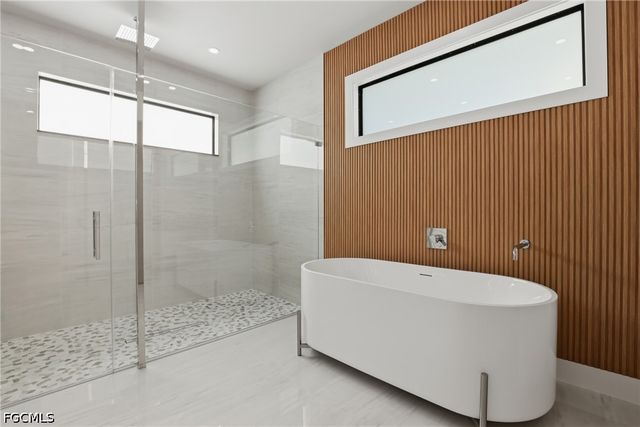 1414 NE 19th TER, Cape Coral, FL 33909