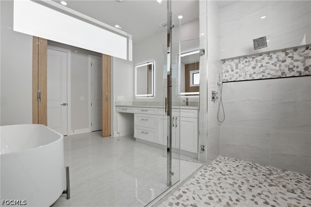 1414 NE 19th TER, Cape Coral, FL 33909