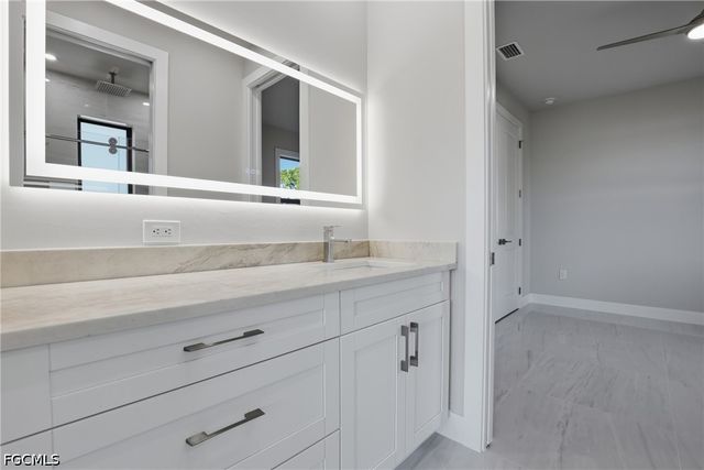 1414 NE 19th TER, Cape Coral, FL 33909