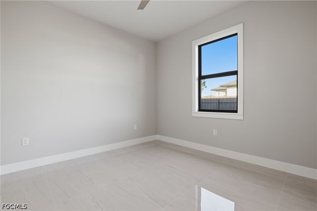 1414 NE 19th TER, Cape Coral, FL 33909