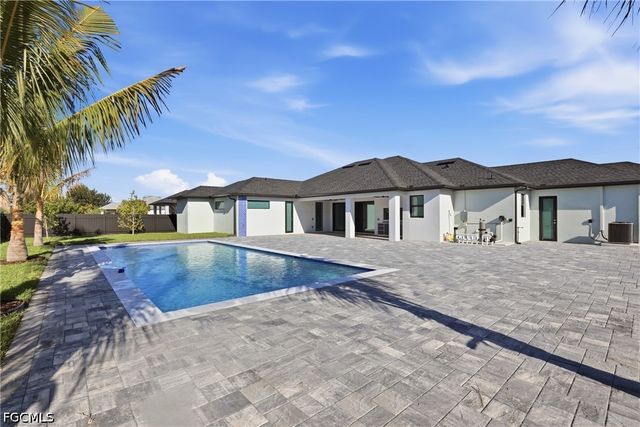 1414 NE 19th TER, Cape Coral, FL 33909