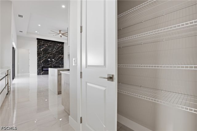 1414 NE 19th TER, Cape Coral, FL 33909