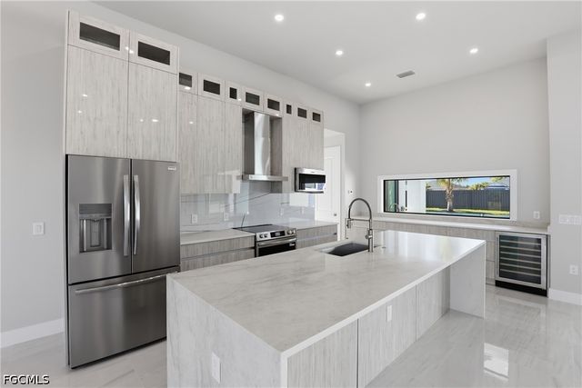 1414 NE 19th TER, Cape Coral, FL 33909