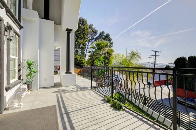 3173 Weldon Avenue, Los Angeles, CA 90065