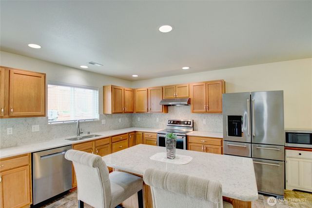 417 Crested Butte Boulevard, Mount Vernon, WA 98273