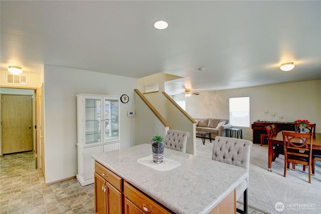 417 Crested Butte Boulevard, Mount Vernon, WA 98273