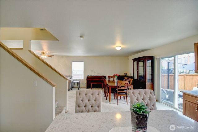 417 Crested Butte Boulevard, Mount Vernon, WA 98273