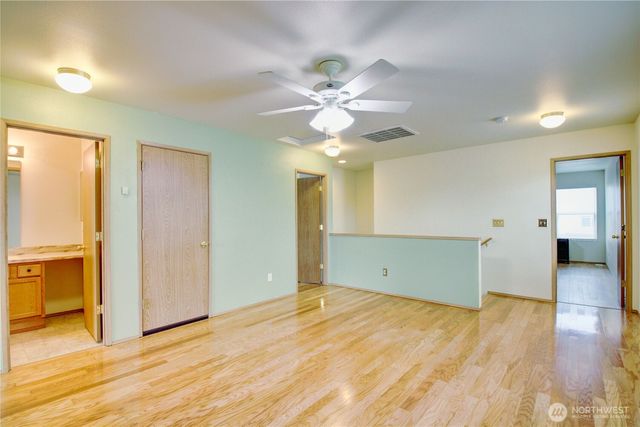 417 Crested Butte Boulevard, Mount Vernon, WA 98273