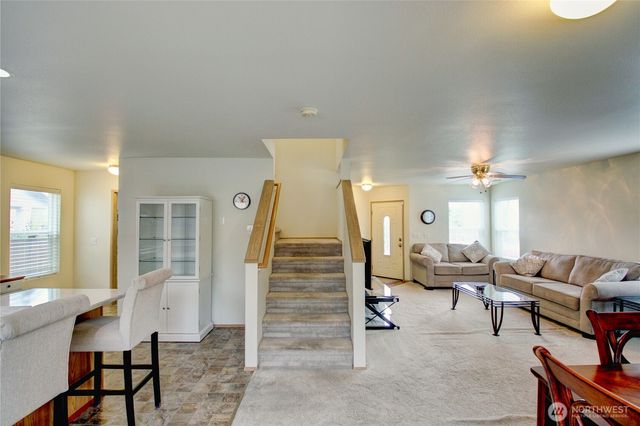 417 Crested Butte Boulevard, Mount Vernon, WA 98273