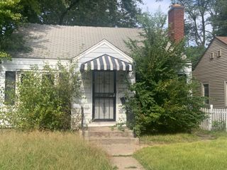 2412 W 19th Avenue, Gary, IN 46404