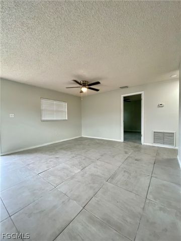 1534 Oak DR, Fort Myers, FL 33907