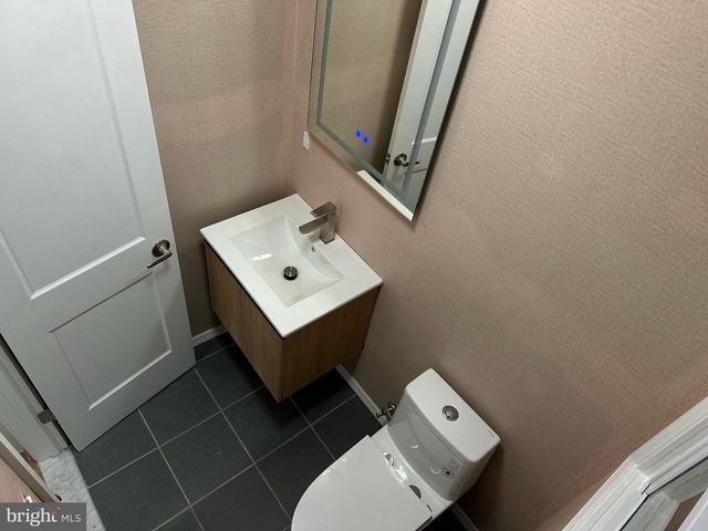 904 MERCER ST, Cherry Hill, NJ 08002