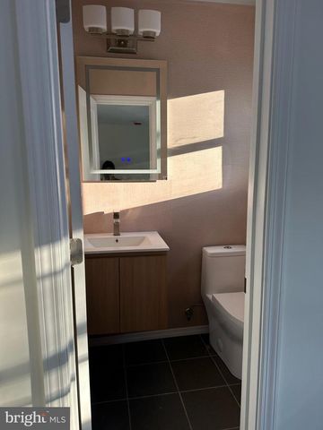 904 MERCER ST, Cherry Hill, NJ 08002