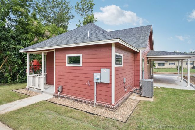 210 S Bluff Street B, Catoosa, OK 74015