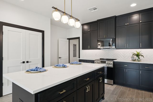 210 S Bluff Street B, Catoosa, OK 74015