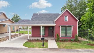 210 S Bluff Street B, Catoosa, OK 74015